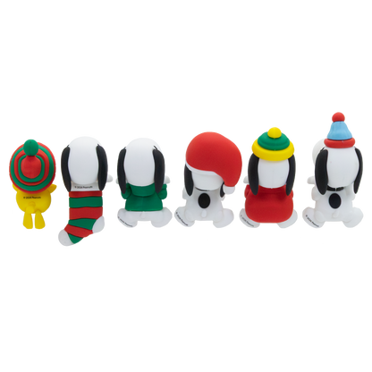 Peanuts Winter Snoopy Mystery Box Phone Buddies